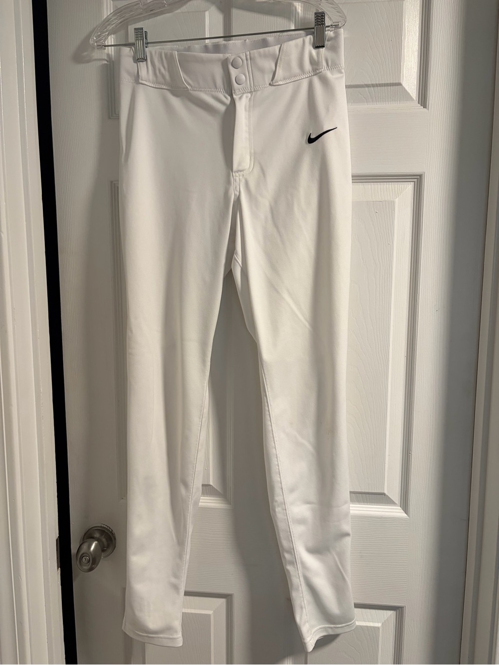 Nike Men’s White baseball pants with Black Swoosh Detail